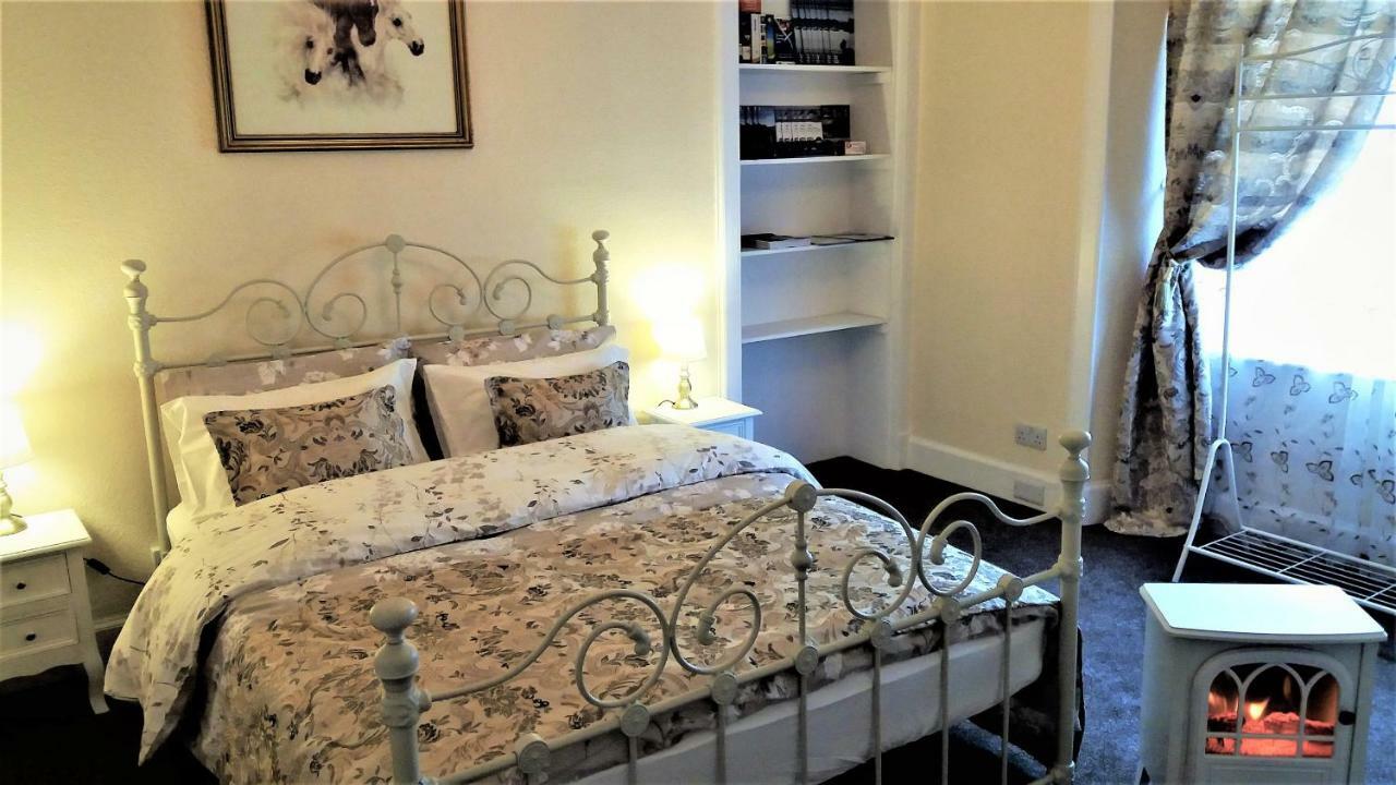 Cozy Central Apartment Inverness Bagian luar foto